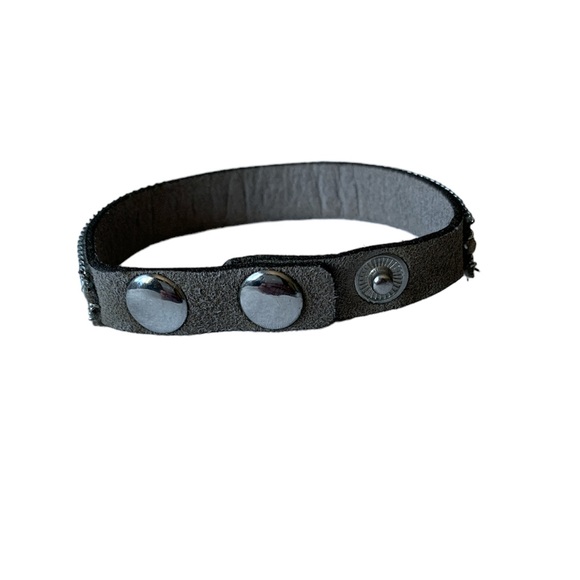 Maurice’s Faux Leather Grey Bracelet - Picture 4 of 5